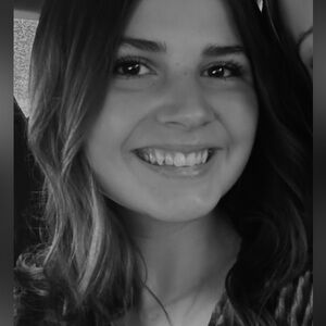 Meet your Posher, Evelyn